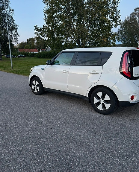 Kia Soul 3 of 5