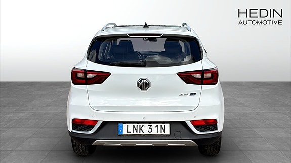 MG ZS 7 of 9