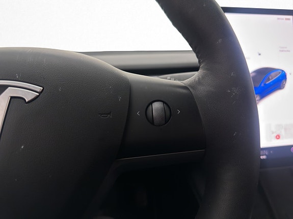 Tesla Model 3 17 of 30