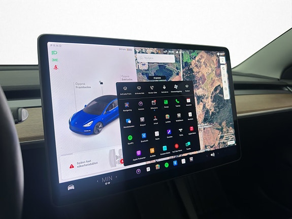 Tesla Model 3 20 of 30