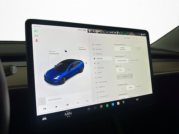 Tesla Model 3 23 of 30