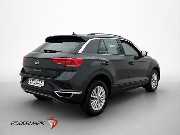 Volkswagen T-Roc 8 of 26