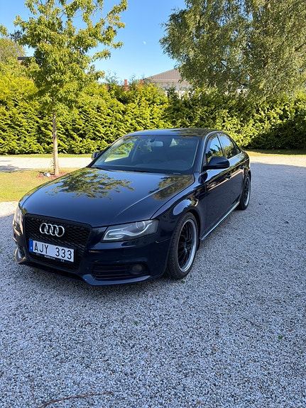 Audi A4 4 of 5