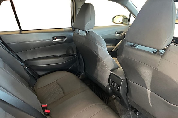 Toyota Corolla Cross 8 of 25