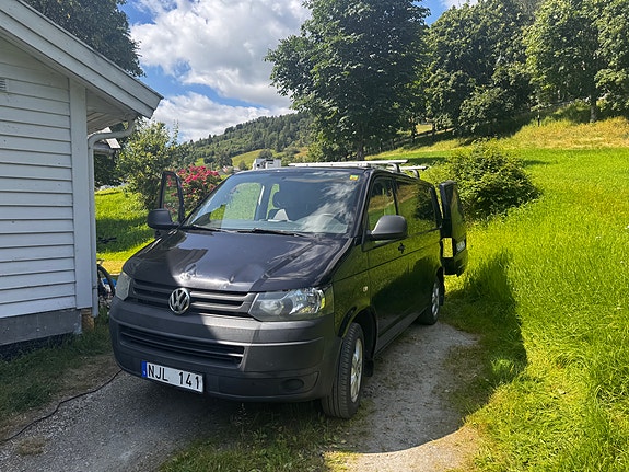 Volkswagen Transporter 3 of 5