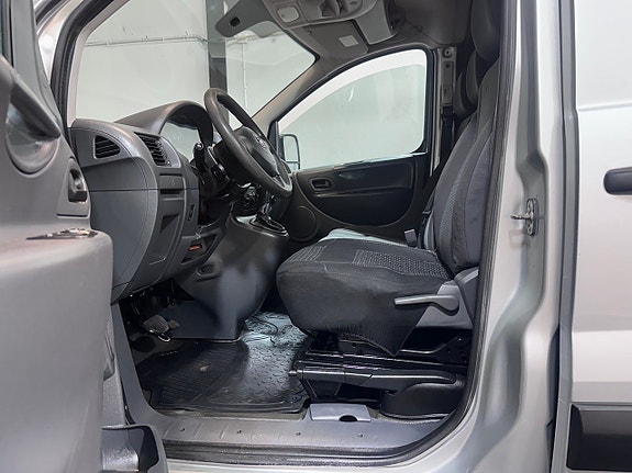 Toyota Proace 9 of 16