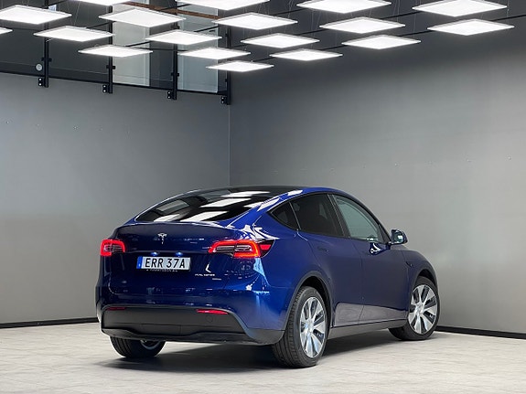 Tesla Model Y 2 of 5