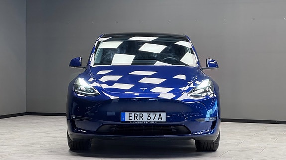 Tesla Model Y 19 of 19