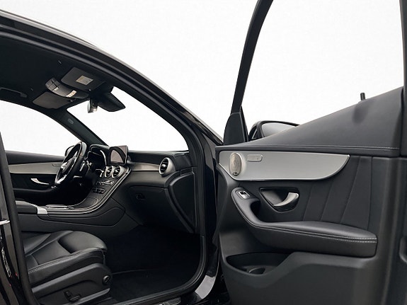Mercedes-Benz GLC220 d 29 of 30