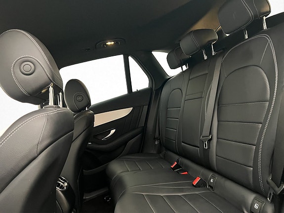 Mercedes-Benz GLC220 d 30 of 30
