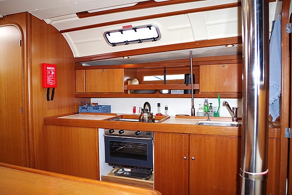Dufour 385 Grand Large 5 of 24