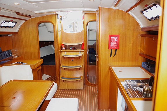 Dufour 385 Grand Large 7 of 24