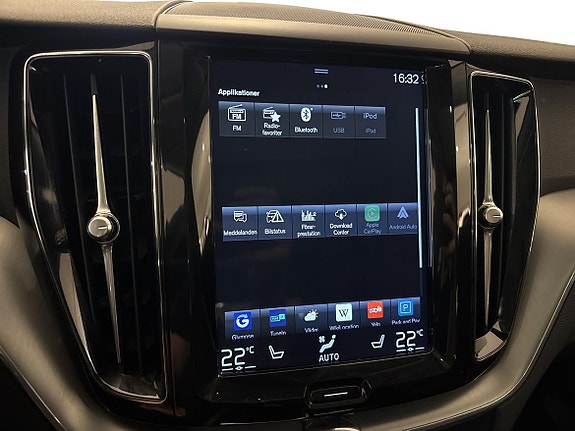 Volvo XC60 18 of 21