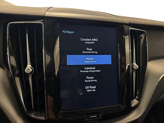 Volvo XC60 19 of 21