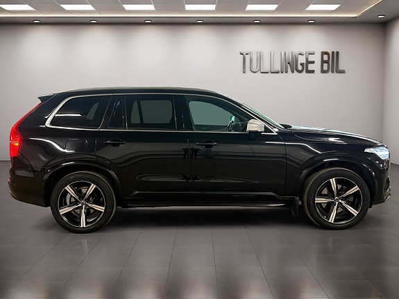 Volvo XC90 6 of 26