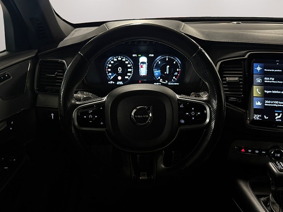 Volvo XC90 16 of 26