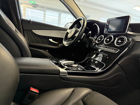 Mercedes-Benz GLC220 d 12 of 17