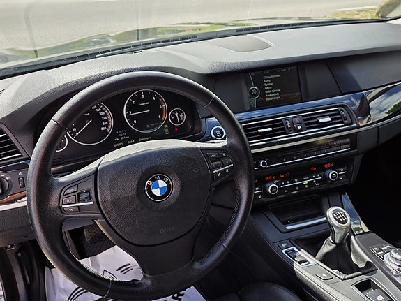 BMW 520 11 of 15