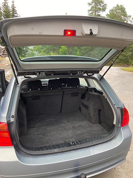 BMW 318i 11 of 12