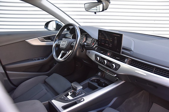 Audi A4 11 of 18