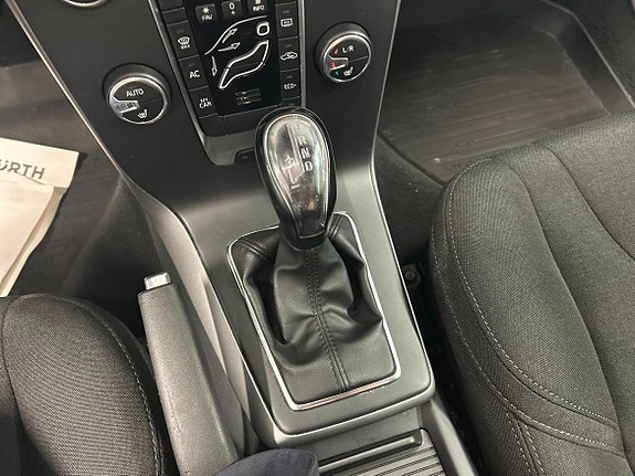 Volvo V40 17 of 18