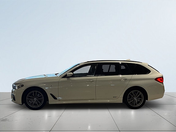 BMW 520d 4 of 5
