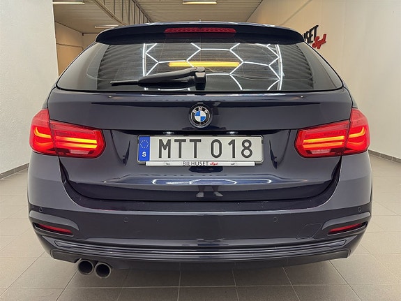 BMW 330d 6 of 21