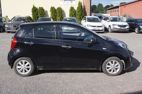 Kia Picanto 3 of 5