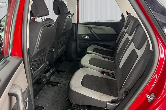 Citroen C4 Picasso 17 of 19