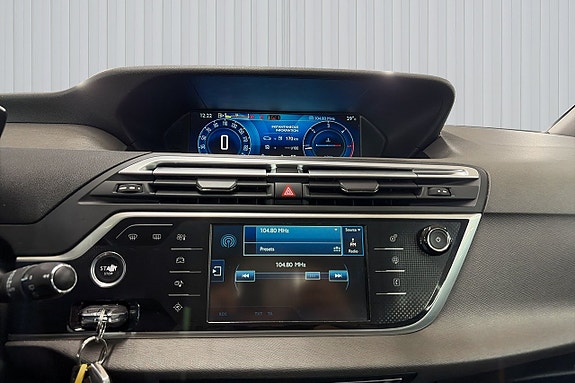 Citroen C4 Picasso 10 of 19