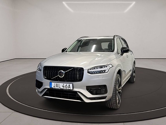 Volvo XC90 3 of 5