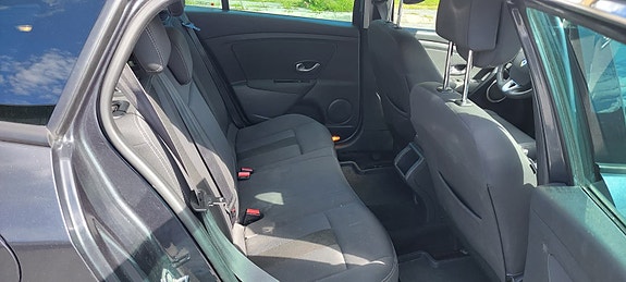 Renault Megane III 10 of 14