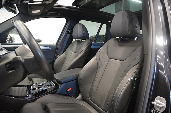 BMW iX3 6 of 24