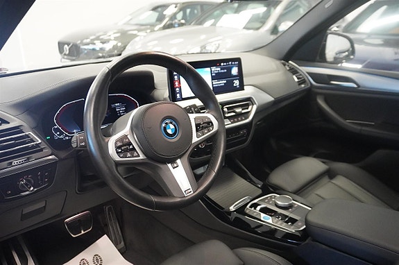 BMW iX3 12 of 24