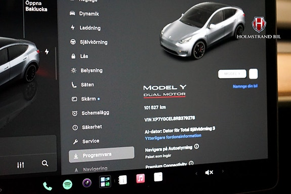Tesla Model Y 13 of 20