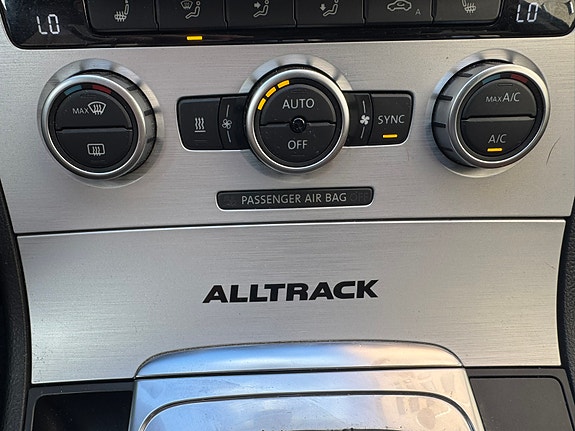 Volkswagen Passat Alltrack 6 of 10