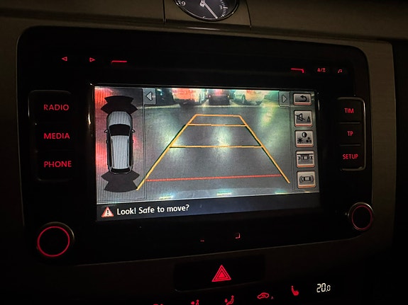 Volkswagen Passat Alltrack 9 of 10