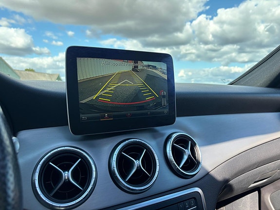 Mercedes-Benz CLA220 d 15 of 30