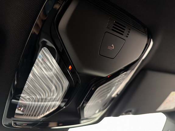 BMW i4 27 of 30