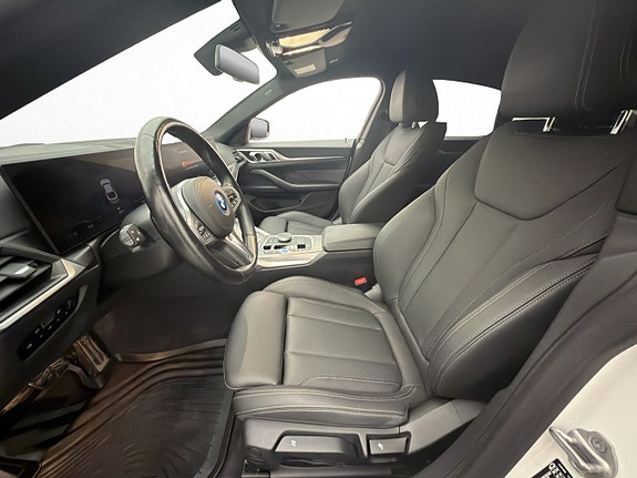 BMW i4 12 of 30