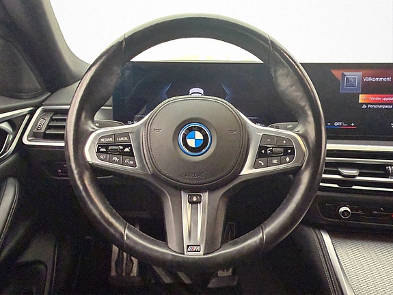 BMW i4 13 of 30