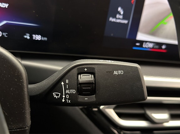 BMW i4 20 of 30
