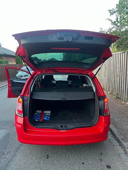 Opel Astra 6 of 8