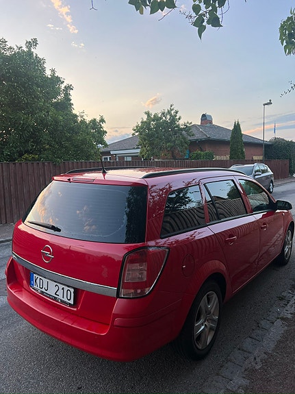 Opel Astra 3 of 5