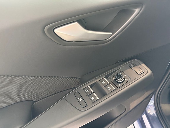 Volkswagen ID.3 Neo 8 of 19