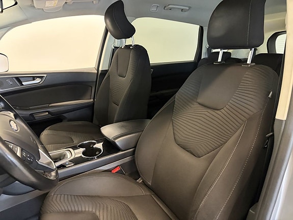 Ford S-MAX 9 of 18