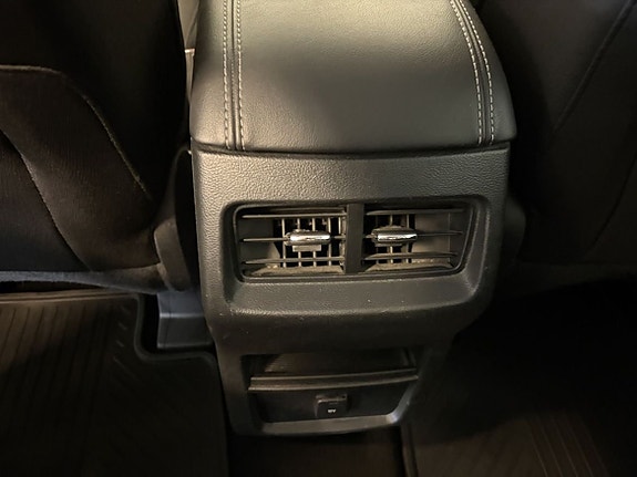 Ford S-MAX 12 of 18