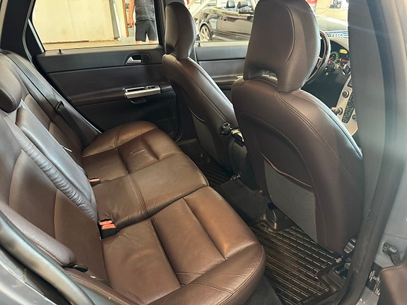Volvo V50 9 of 11