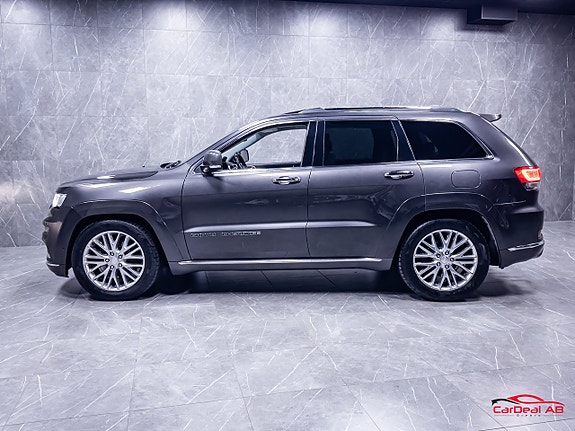 Jeep Grand Cherokee 4 of 30