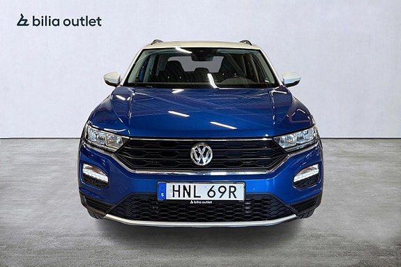 Volkswagen T-Roc 8 of 23